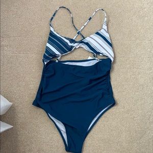 NWT Cupshe One Piece Bathing Suit